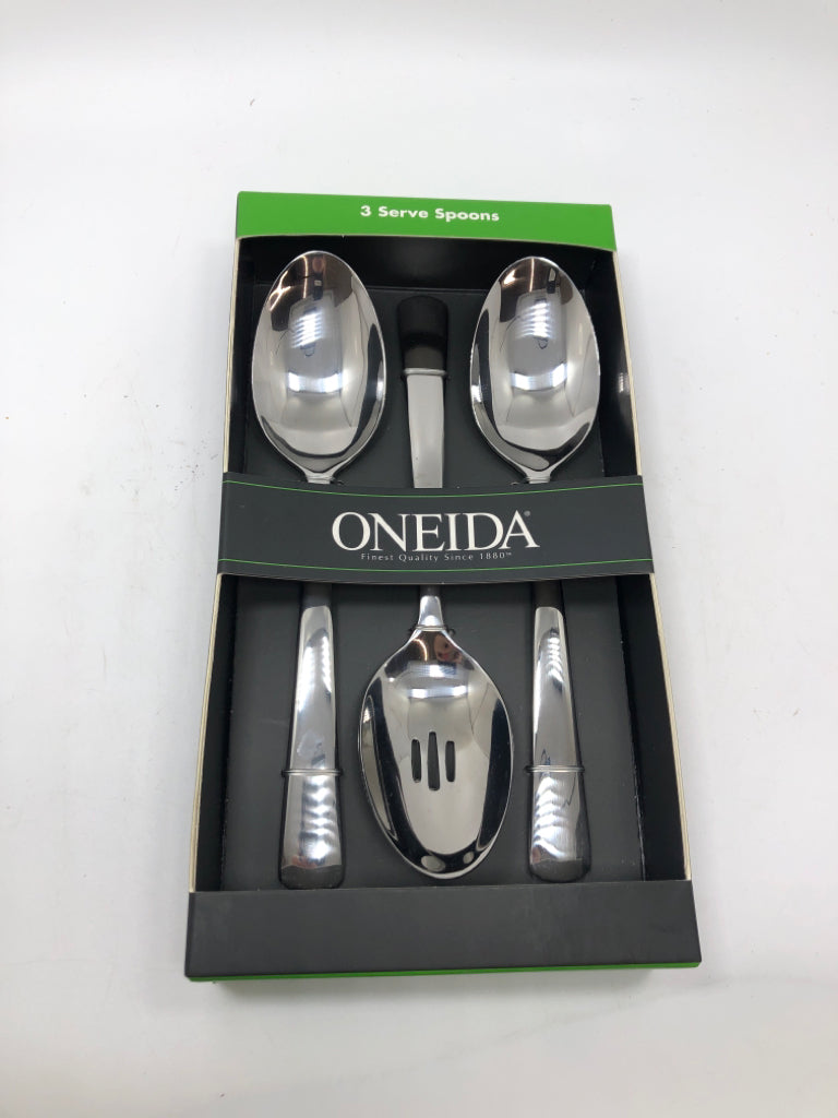 NIB ONEIDA 3PC SERVING SPOONS.