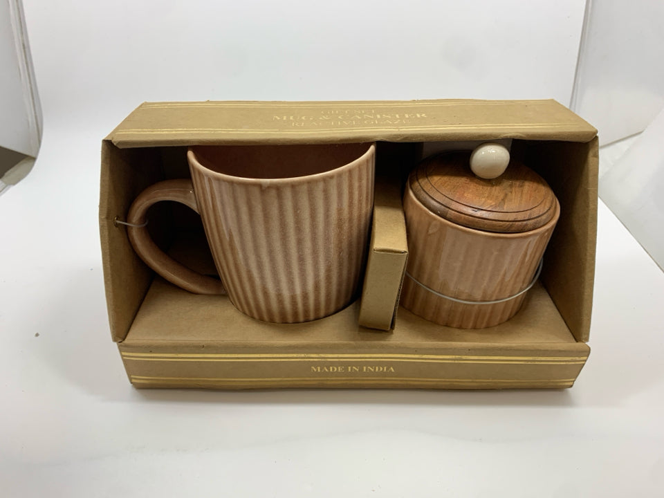 NIP REACTIVE GLAZE MUG & CANISTER GIFT SET.