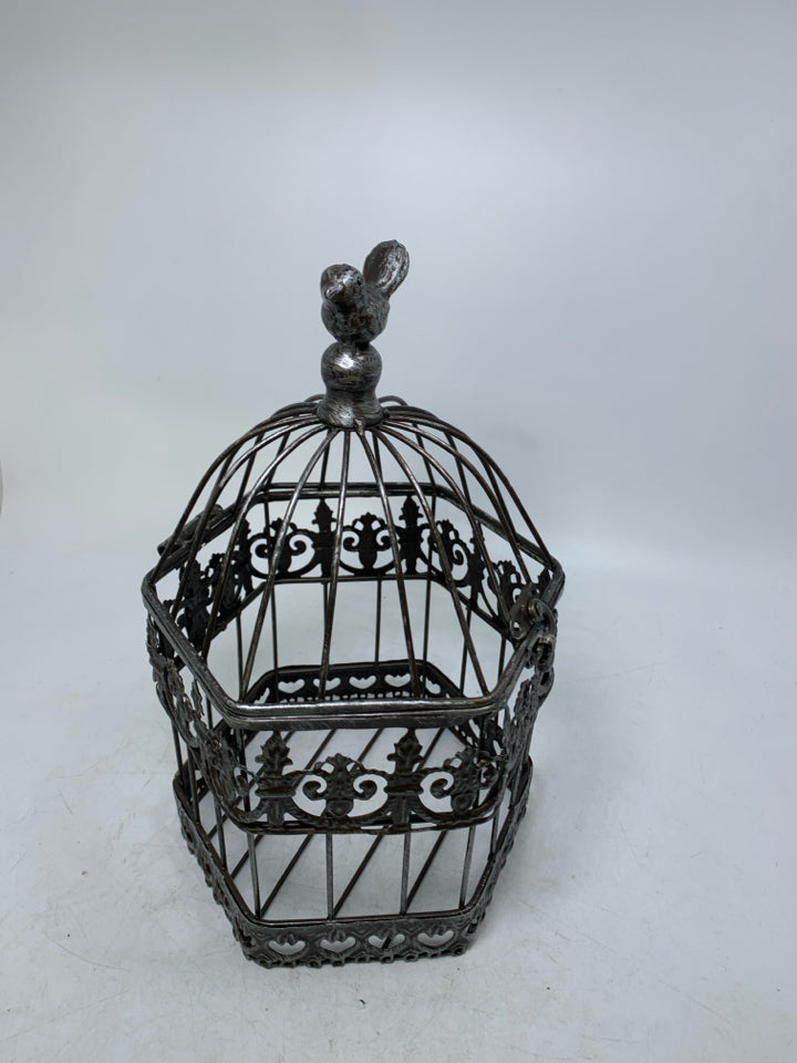 DECORATIVE METALLIC HEXAGON BIRDCAGE.