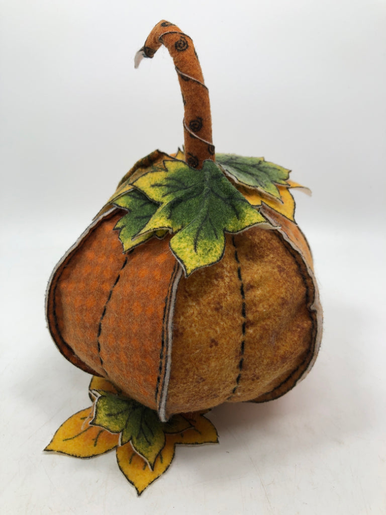 FELT WEIGHTED JACKO LANTERN.