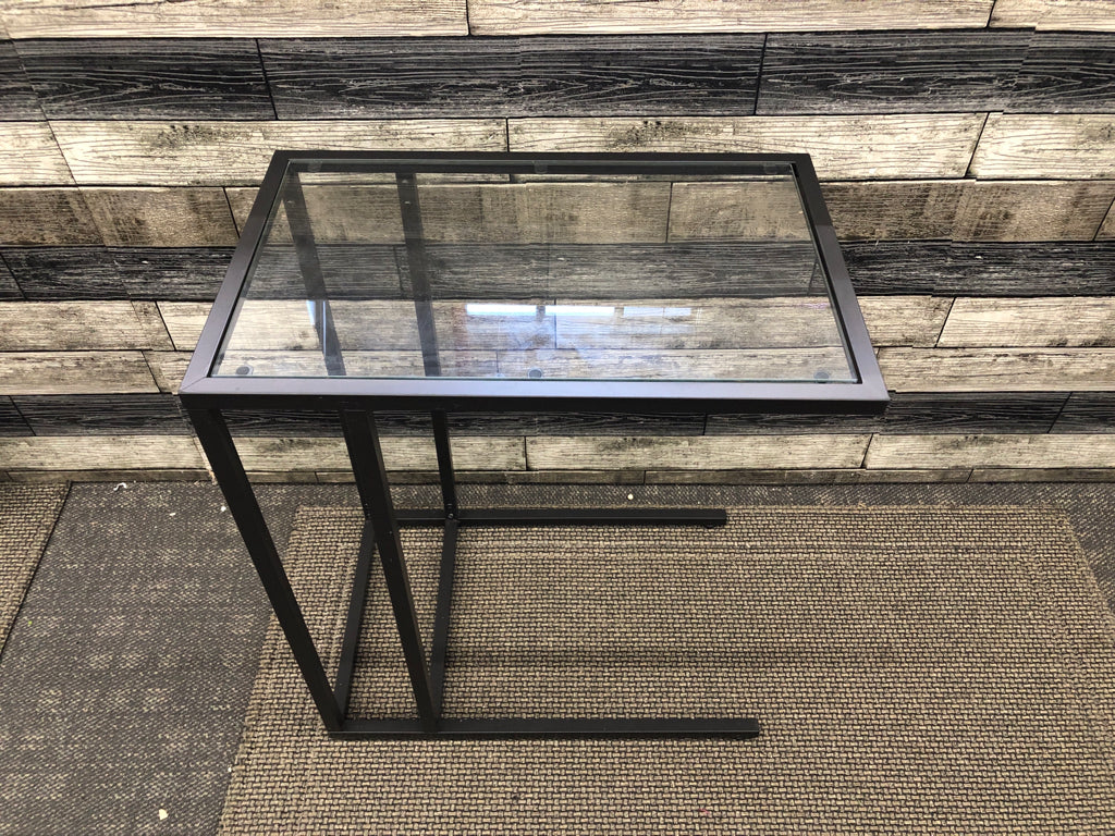 BLACK METAL + GLASS TOP SIDE TABLE.
