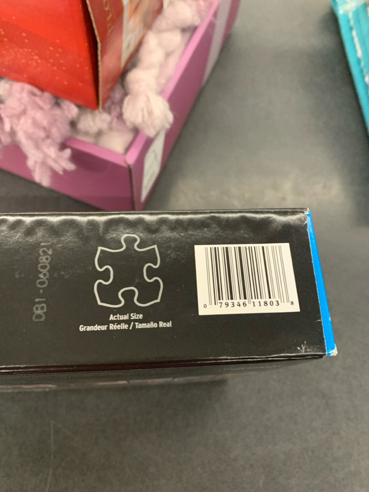 NIB STAR WARS PUZZLE.