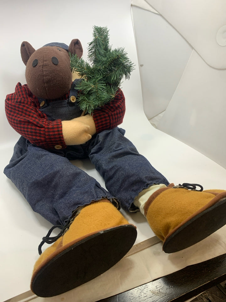 TREE-FARMER MOOSE PLUSH DECOR.