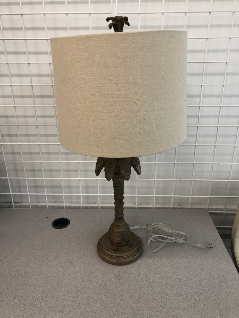 PALM TREE LAMP.
