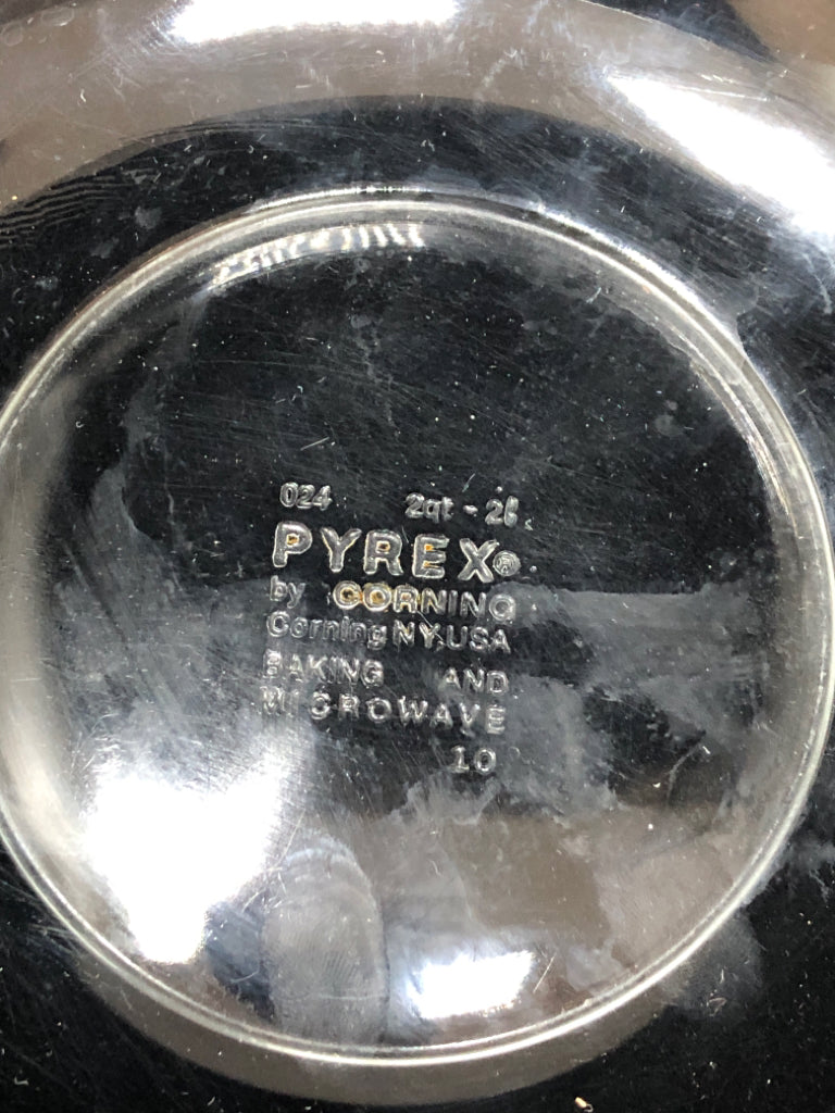 CLEAR PYREX BOWL W/LID.