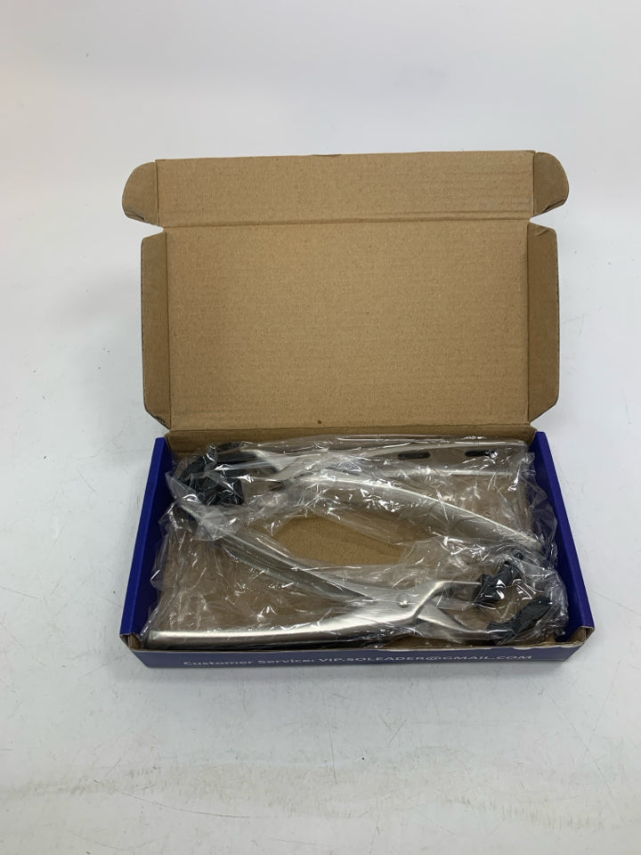 NIB 2 HOT PLATE GRABERS.