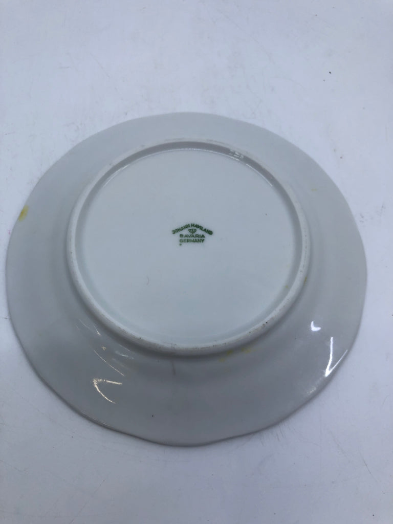 4 VTG SMALL BLUE FLORAL APPETIZER BREAD PLATES.