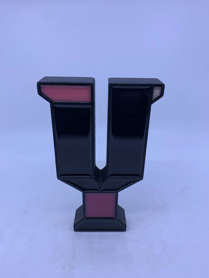 "Y" PINK/BLACK STANDING SIGN ASHLAND.