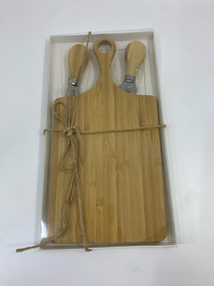NIP CHEESE BOARD & UTENSILS.