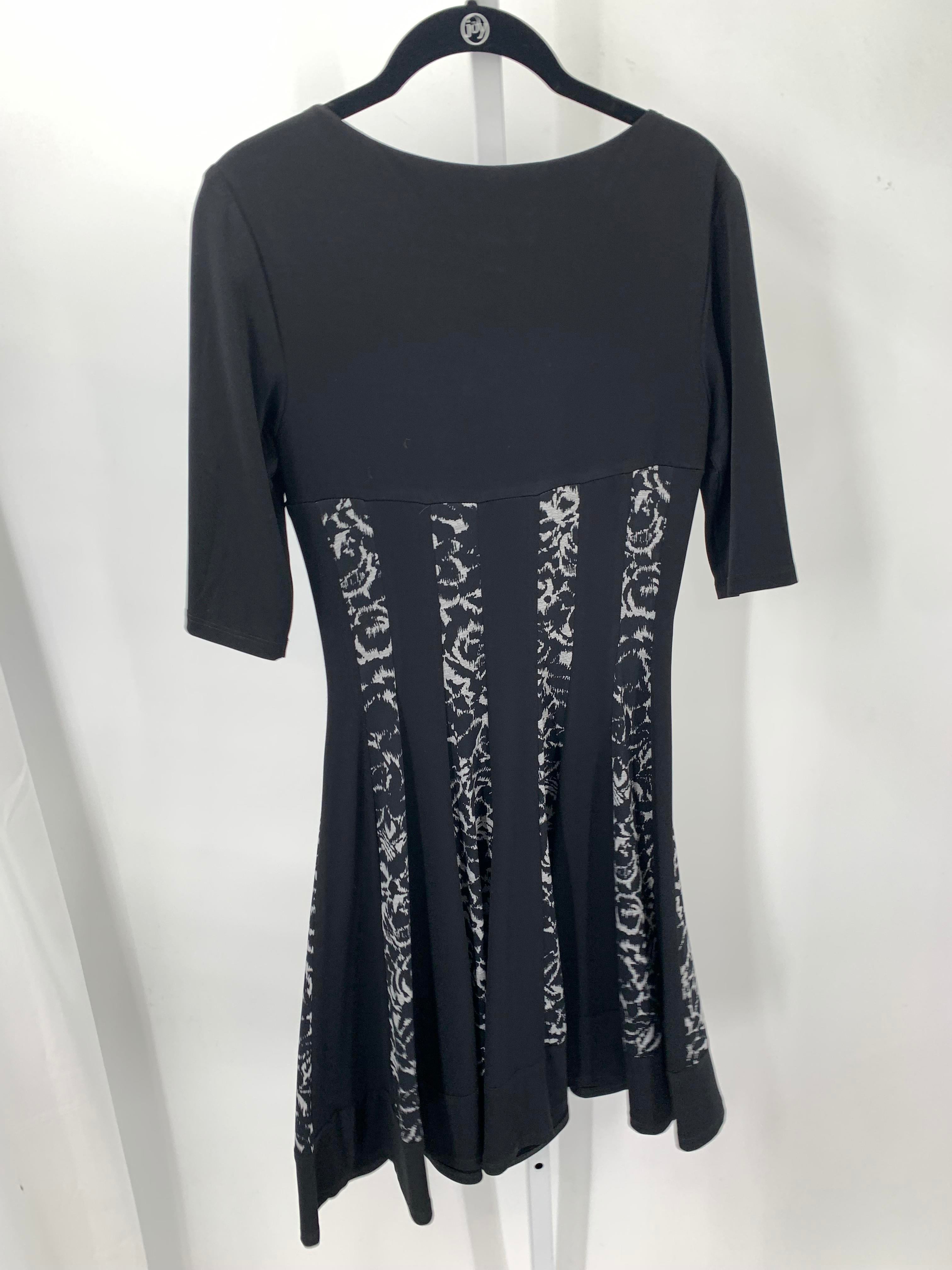 connected apparel Size 6 Misses Short Sleeve Dress