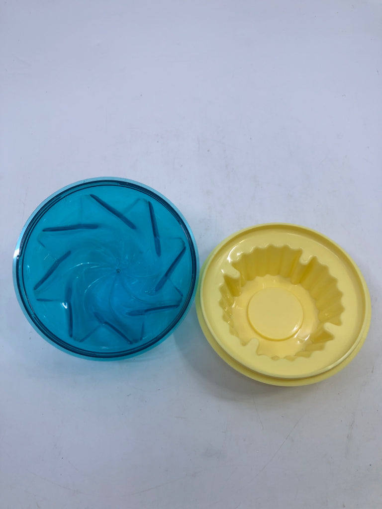 PLASTIC YELLOW & BLUE SINGULAR CUPCAKE HOLDER.