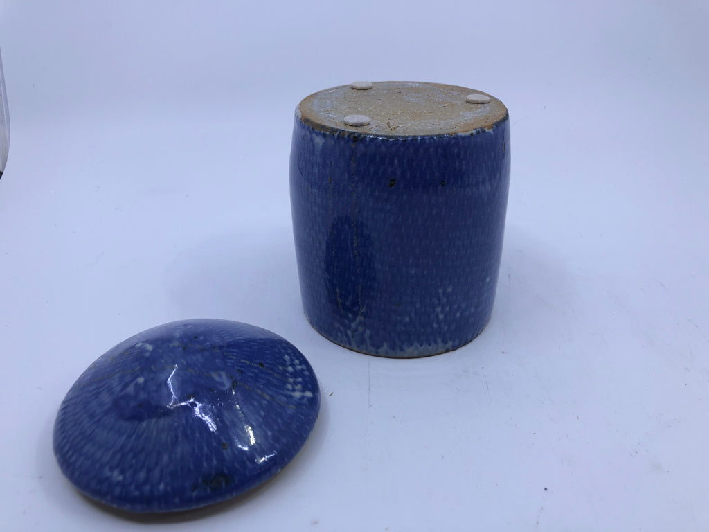 BLUE POTTERY CANISTER ROUNDED LID.