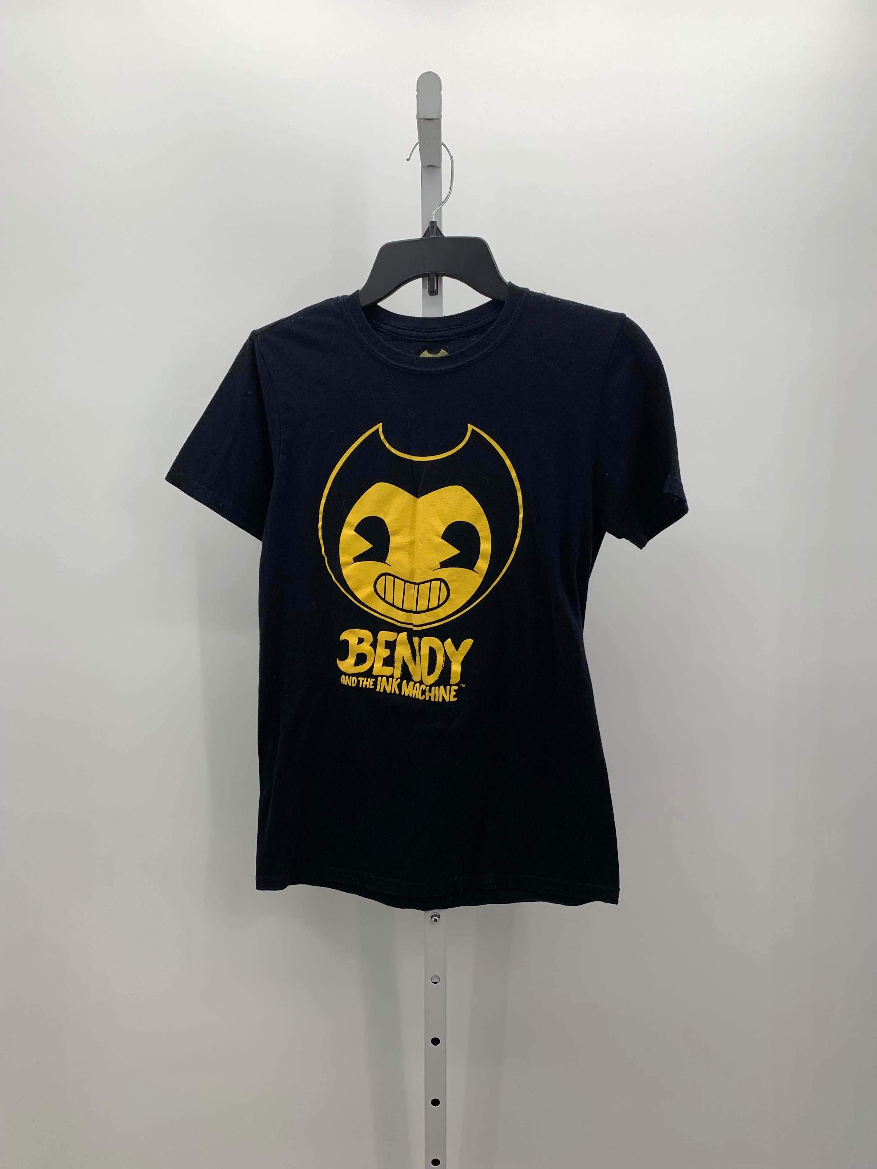GRAPHIC TEE.