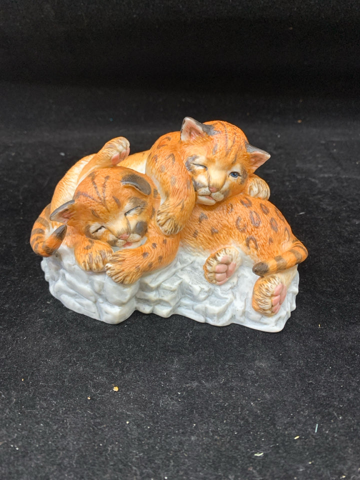 NIB LENOX BABY TIGERS NATURE'S YOUNG "PLAYED OUT".