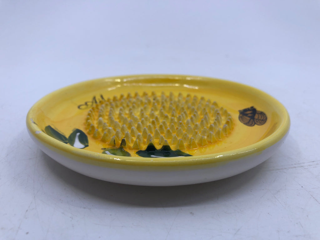 YELLOW W GREEN LEAVES GARLIC GRATER.