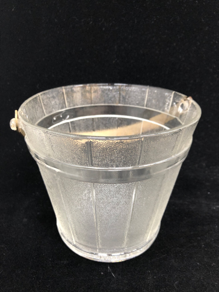 GLASS ICE BUCKET.