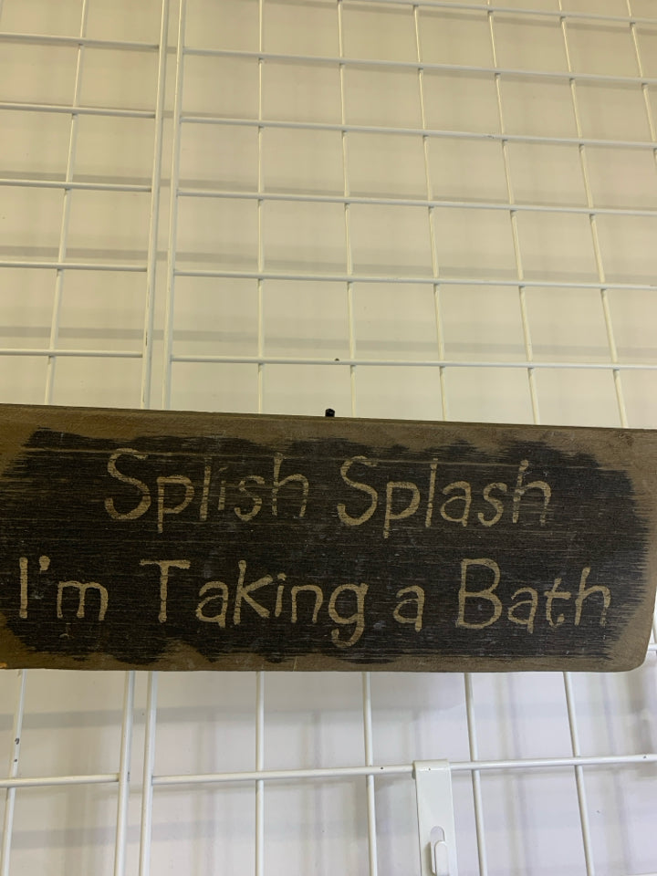 PRIMITIVE SPLISH SPLASH WOOD BLOCK HANGING SIGN.
