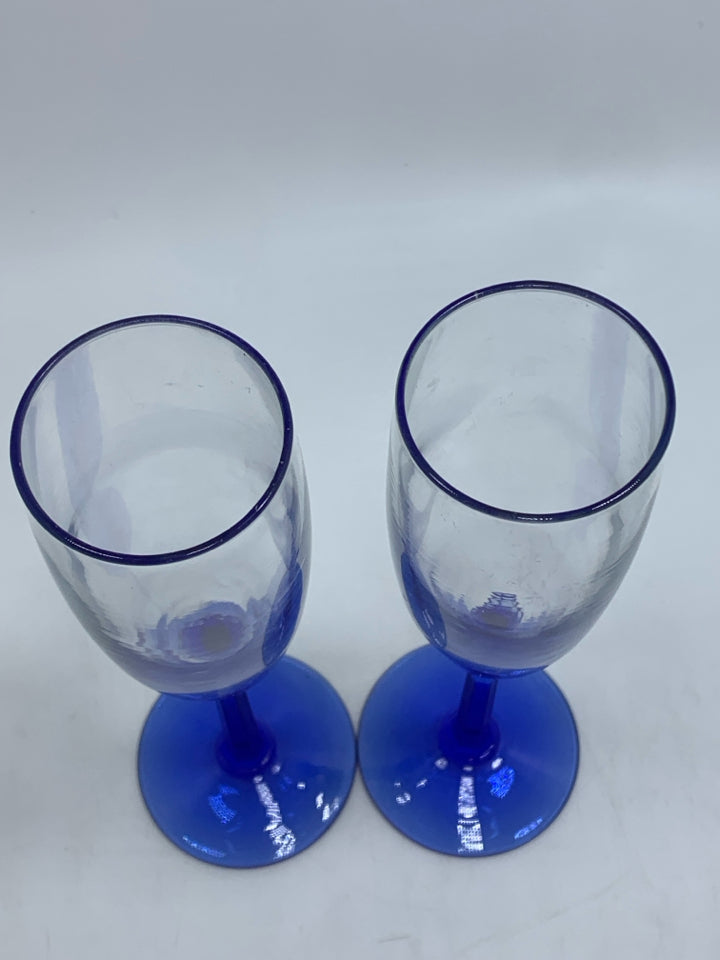 2 COBALT STEM CHAMPAGNE FLUTES.