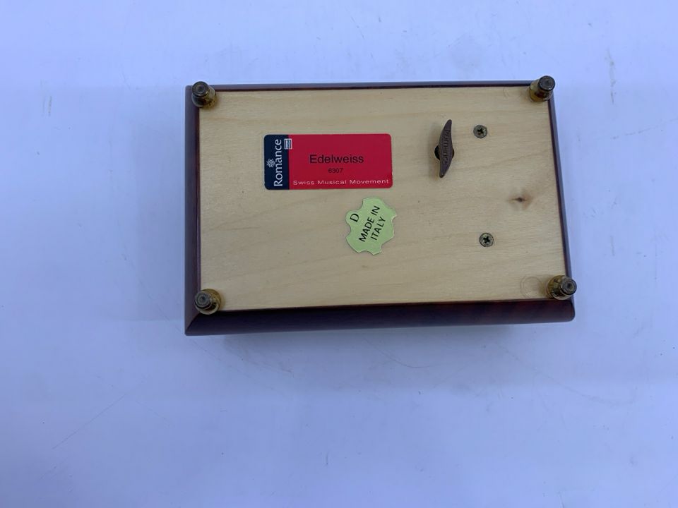 VTG WOOD JEWELRY/MUSIC BOX W VIOLIN.
