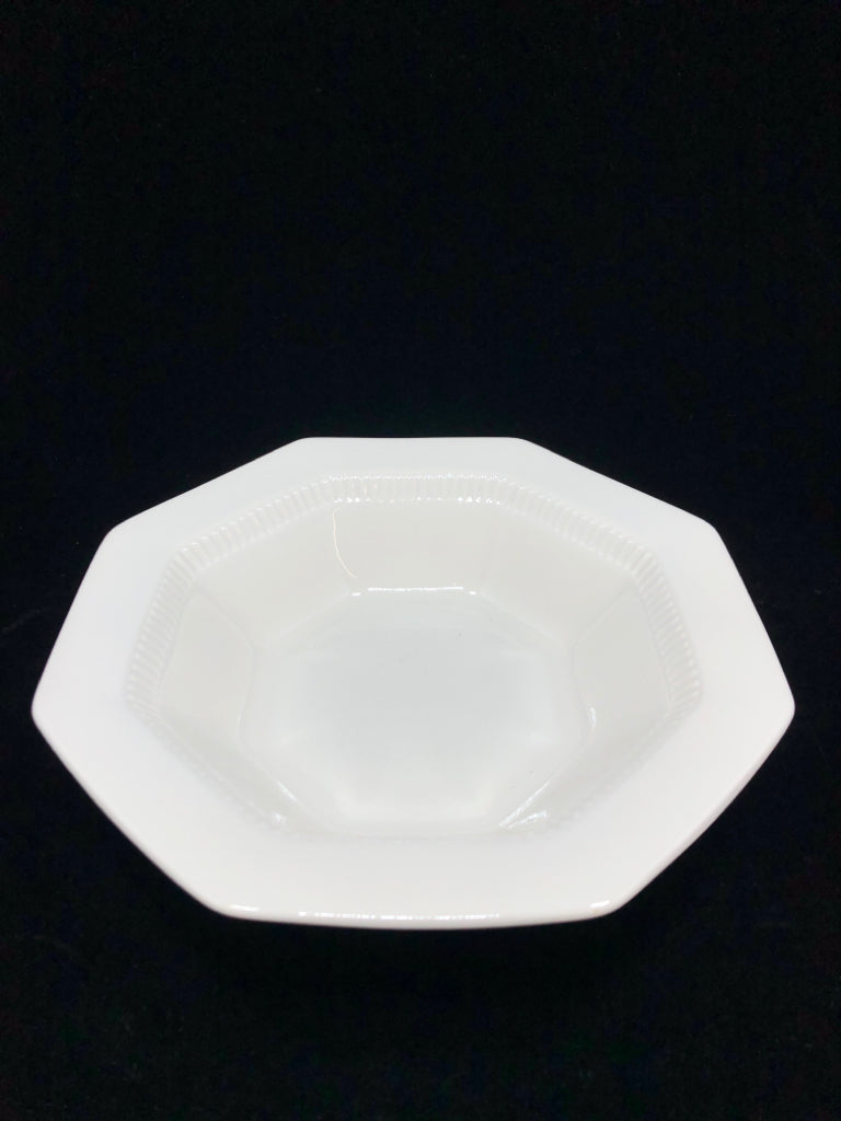 24PC OCTOGONAL DINNER SET- SVC 8+.