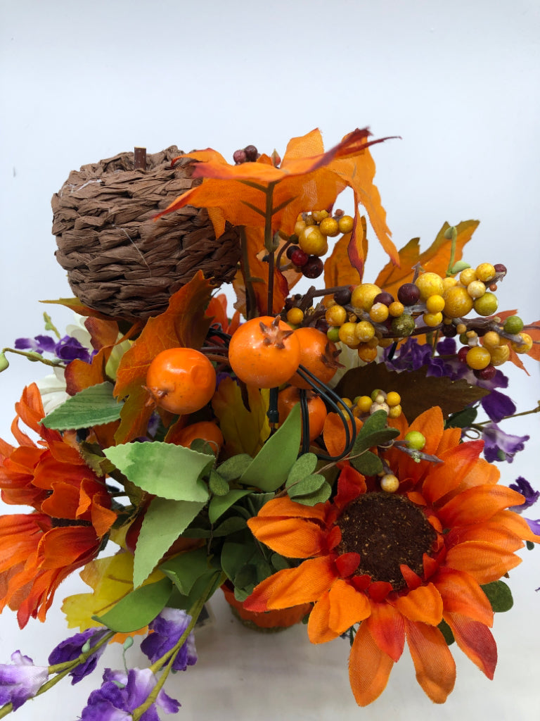 FALL BOUQUET W/LIGHTS GREEN TEXTURED PLANTER.