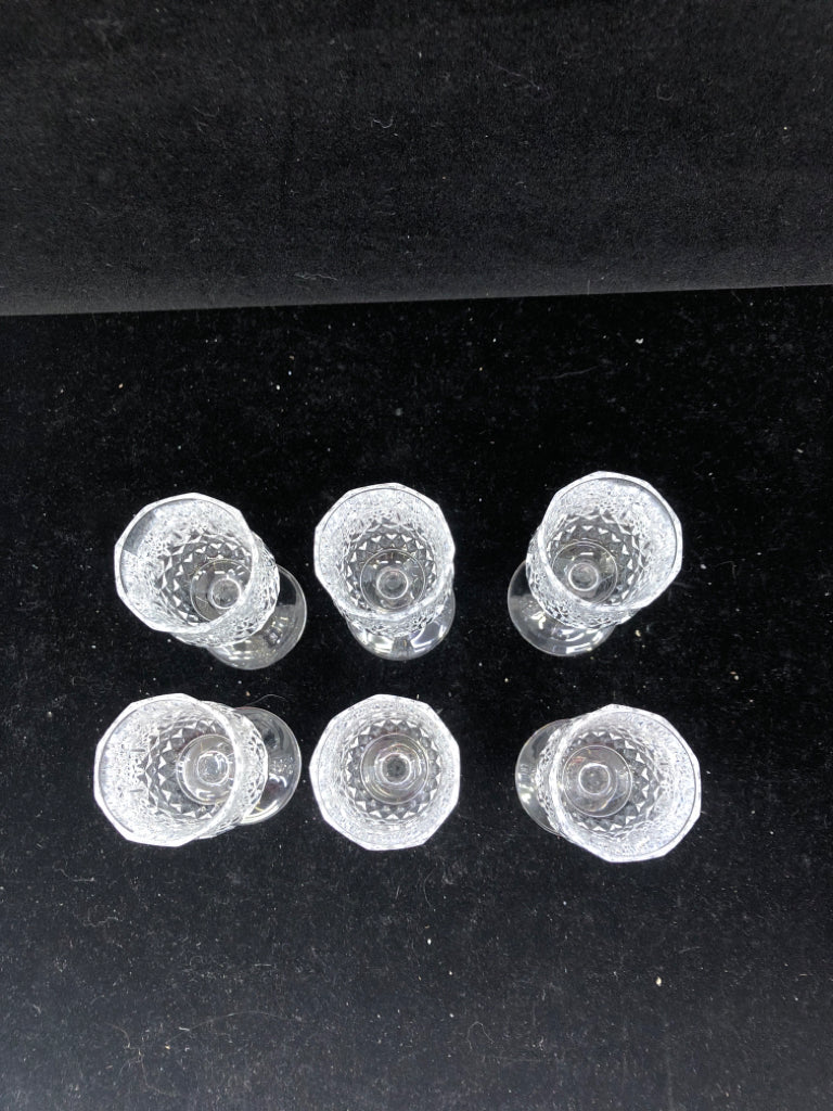 6 SHORT WINE GLASSES.