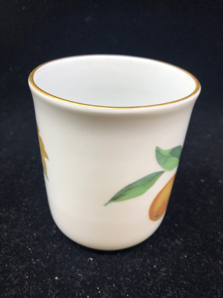 4 ORANGE AND GRAPES EVESHAM MUGS.