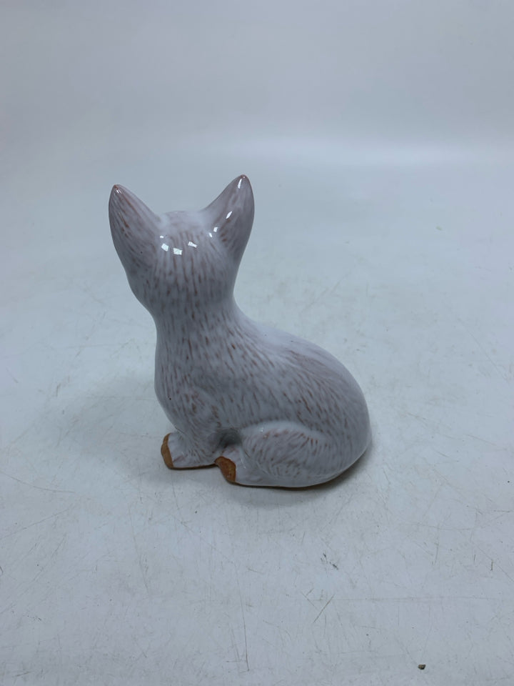 TERRA COTTA WHITE GLAZED CAT.