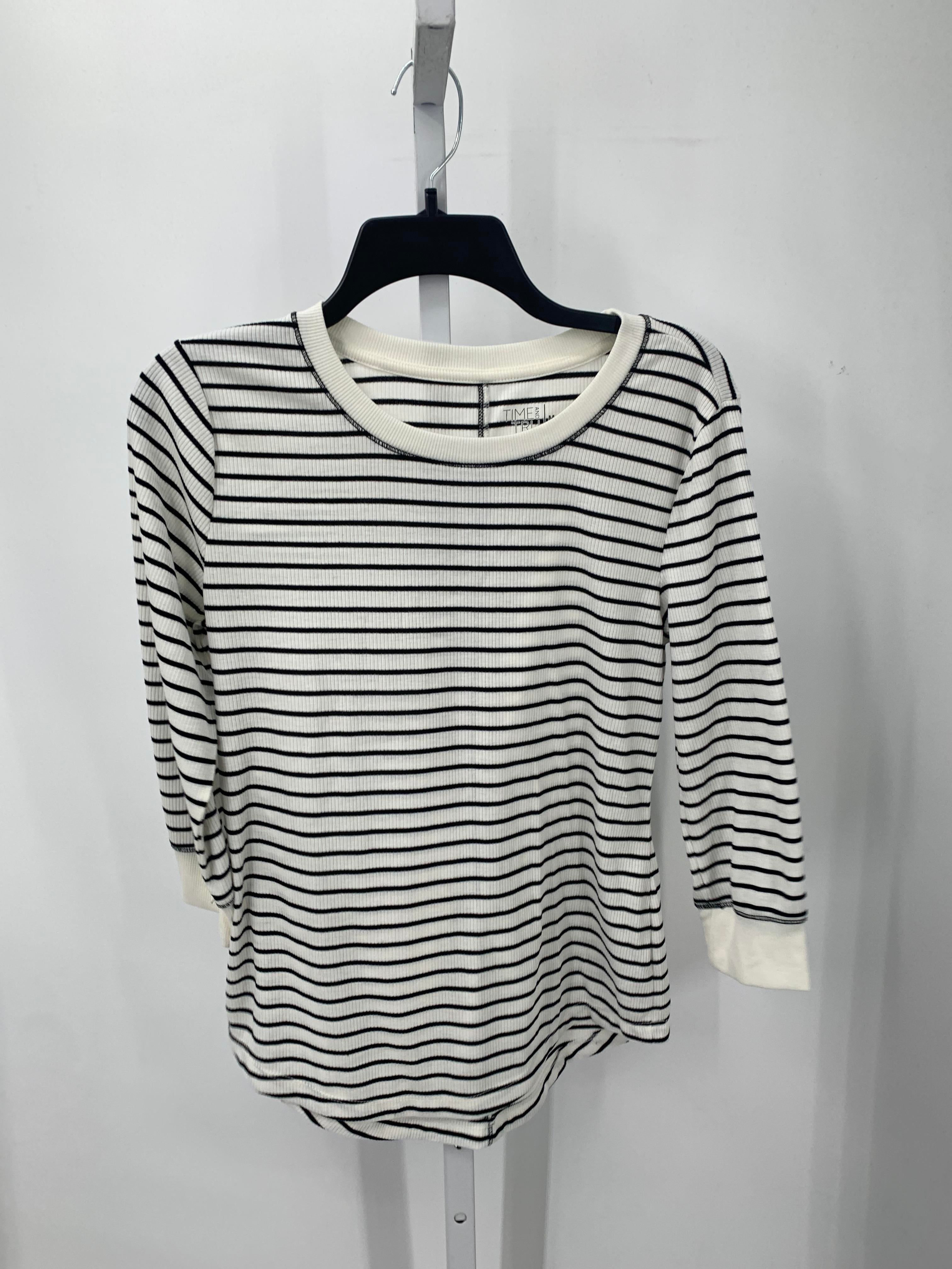 Time and Tru Size Medium Misses 3/4 Sleeve Shirt