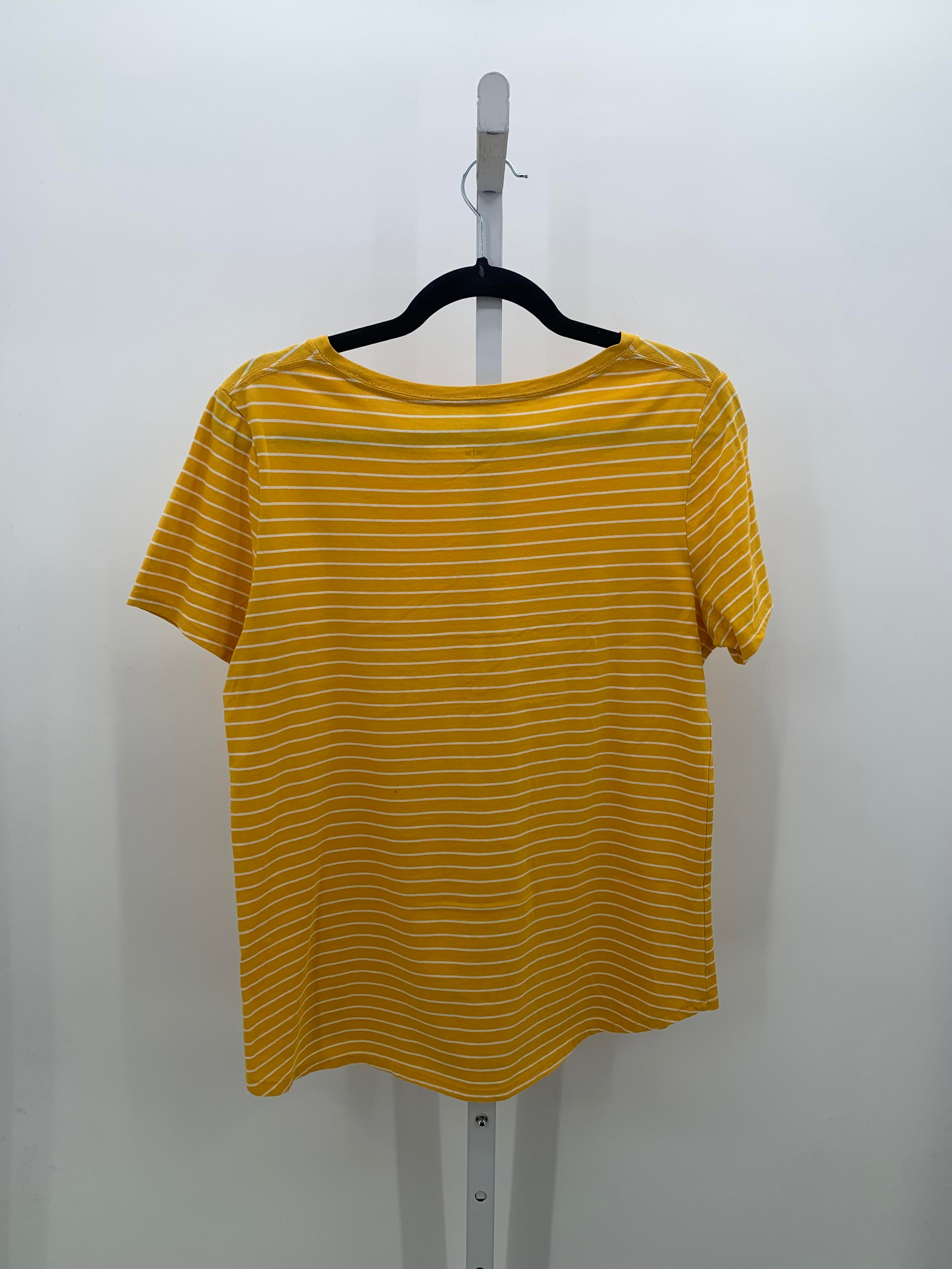 Old Navy Size Medium Misses Short Sleeve Shirt
