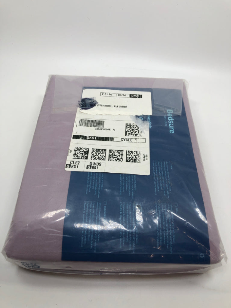NIP PURPLE TWIN SIZE DUVET COVER.