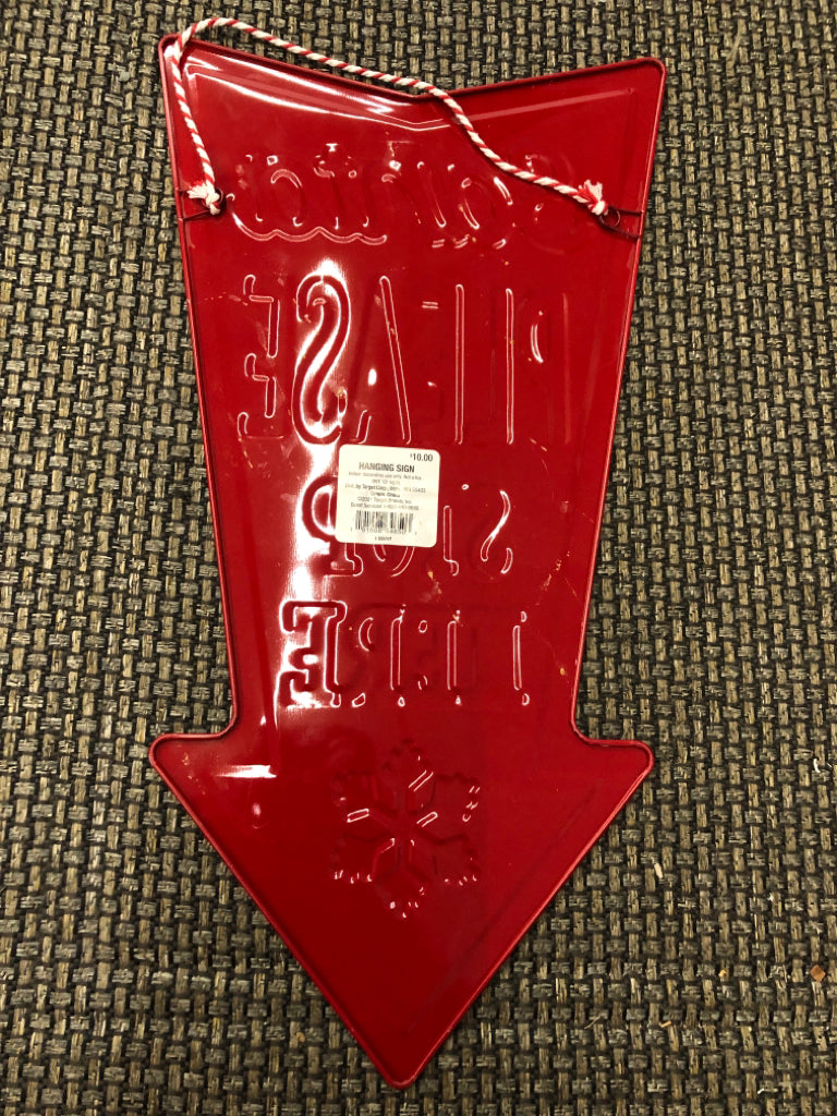SANTA PLEASE STOP HERE RED ARROW HANGING SIGN