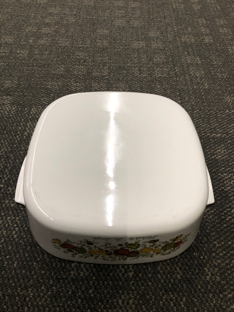 LRG VTG CASSEROLE DISH W/LID.