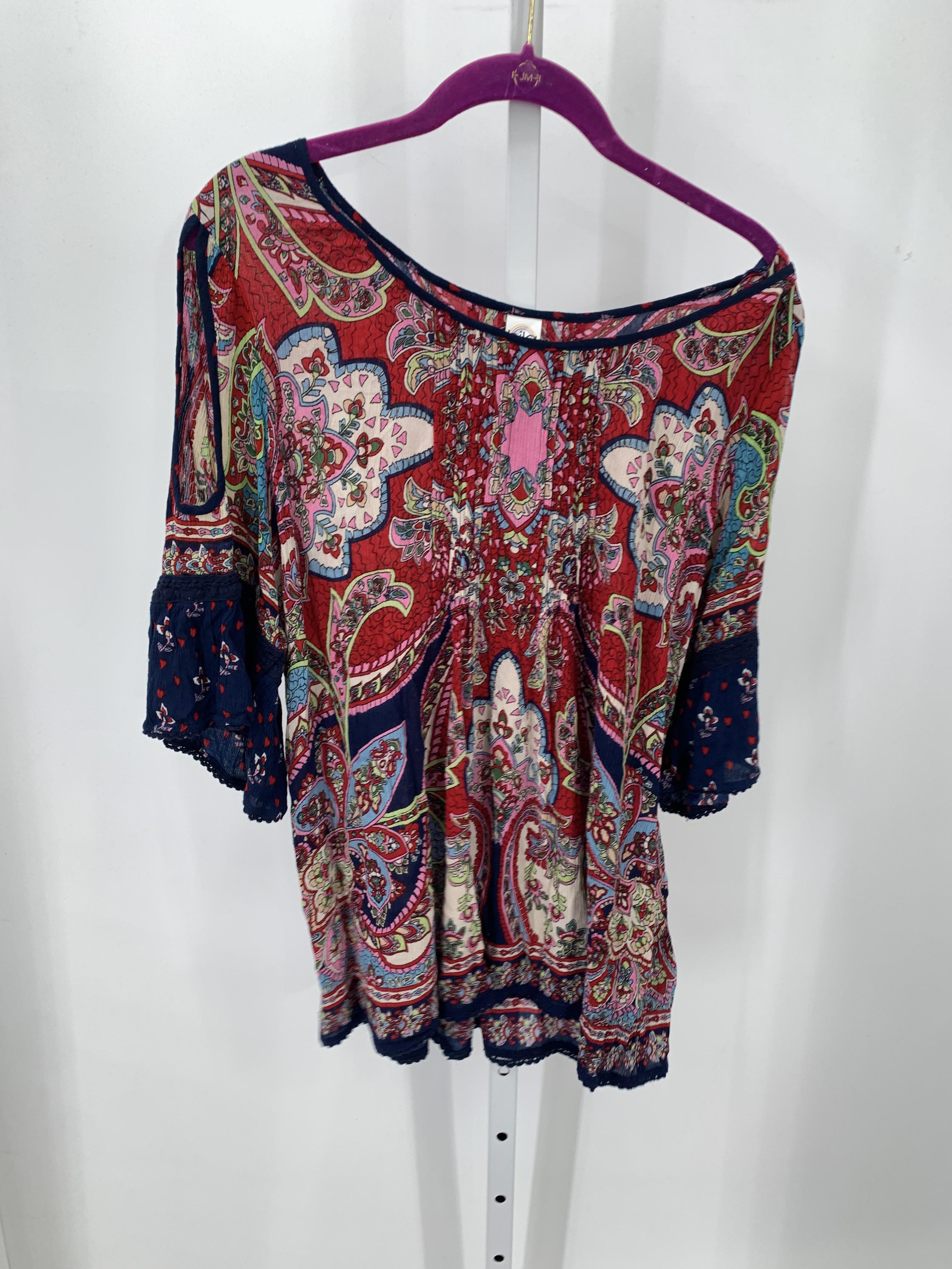 Size Extra Large Misses Short Sleeve Shirt