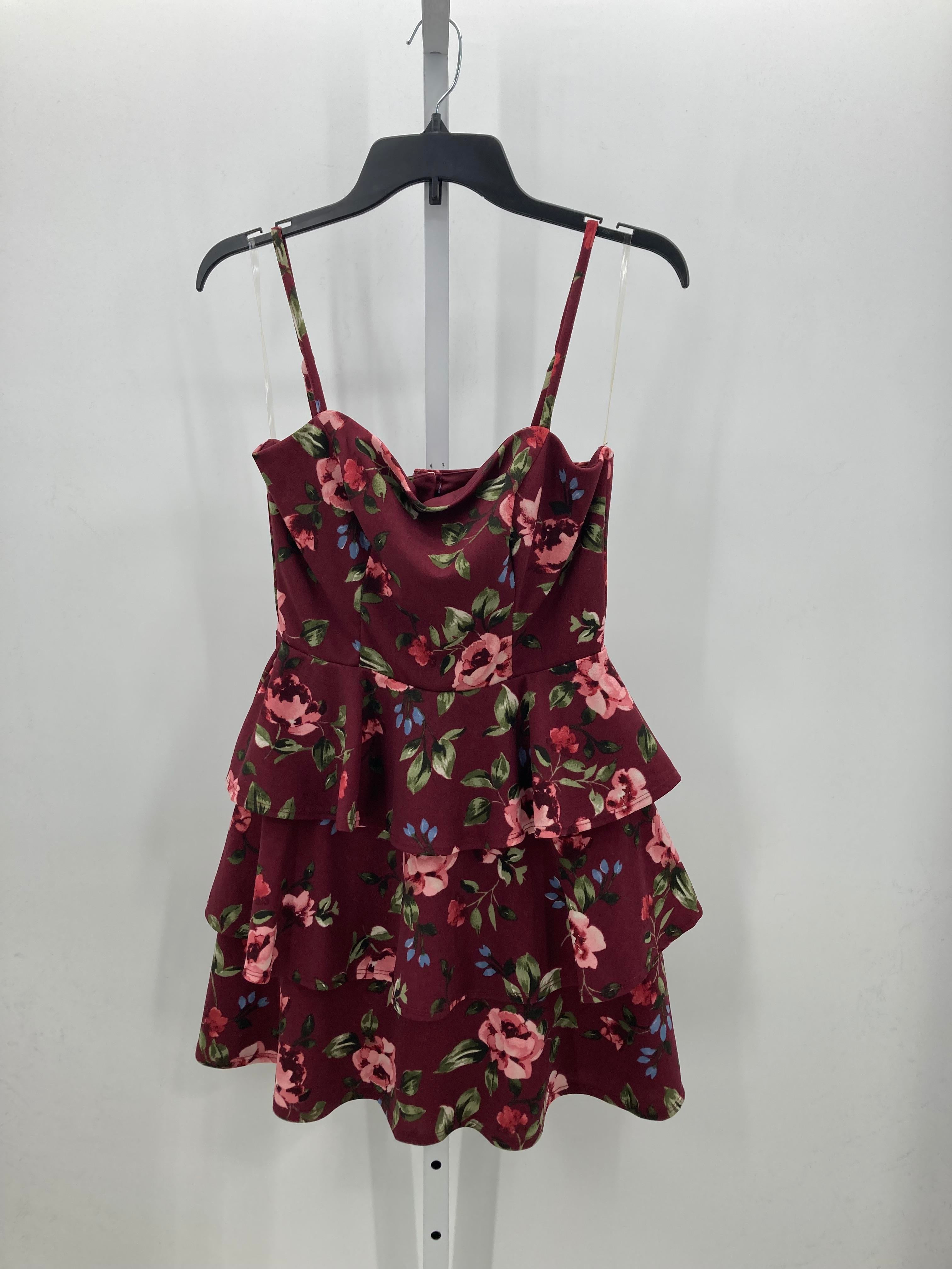 Trixxi Size Medium Juniors Sleeveless Dress