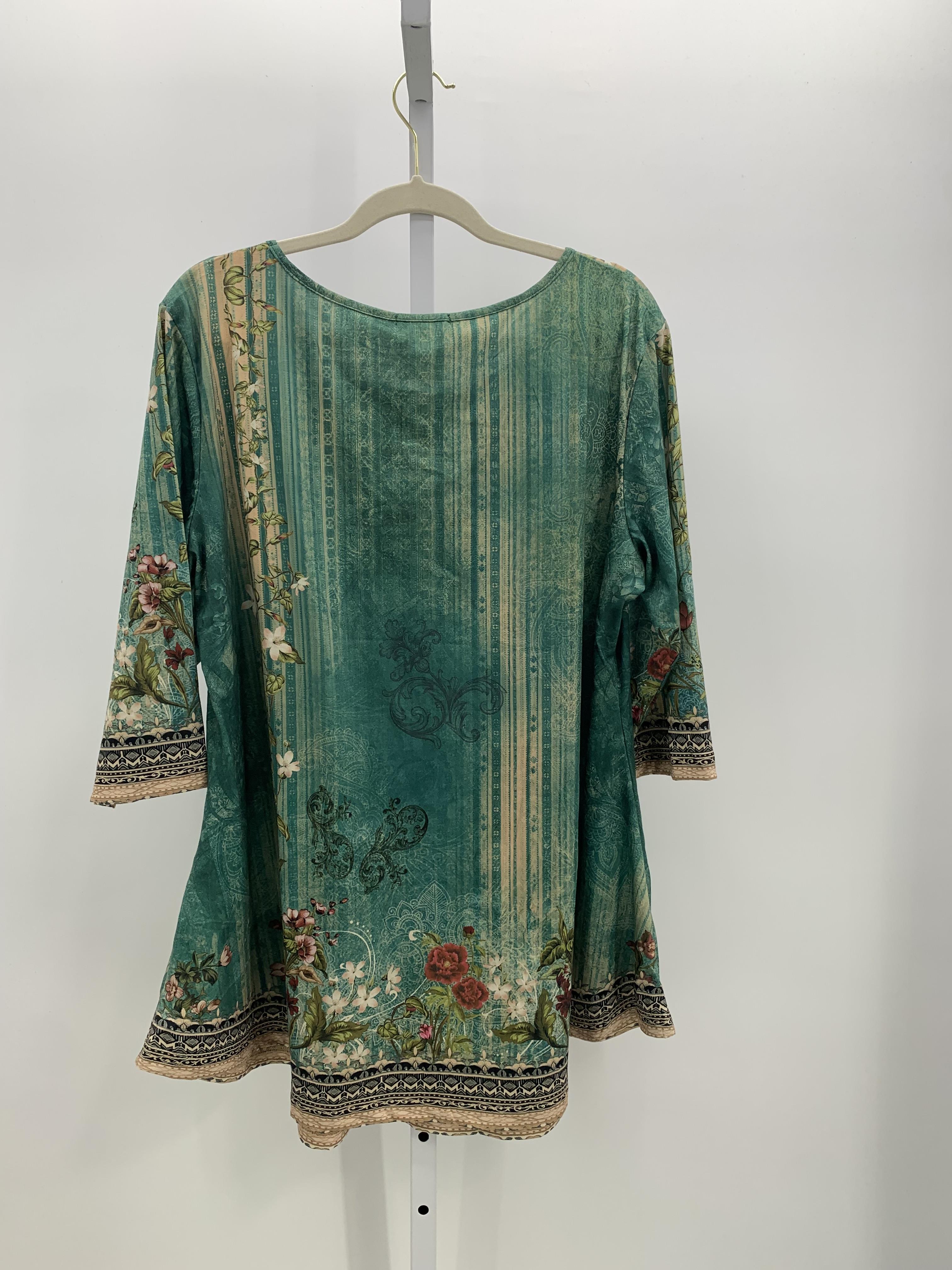 Size 1X Womens 3/4 Sleeve Shirt