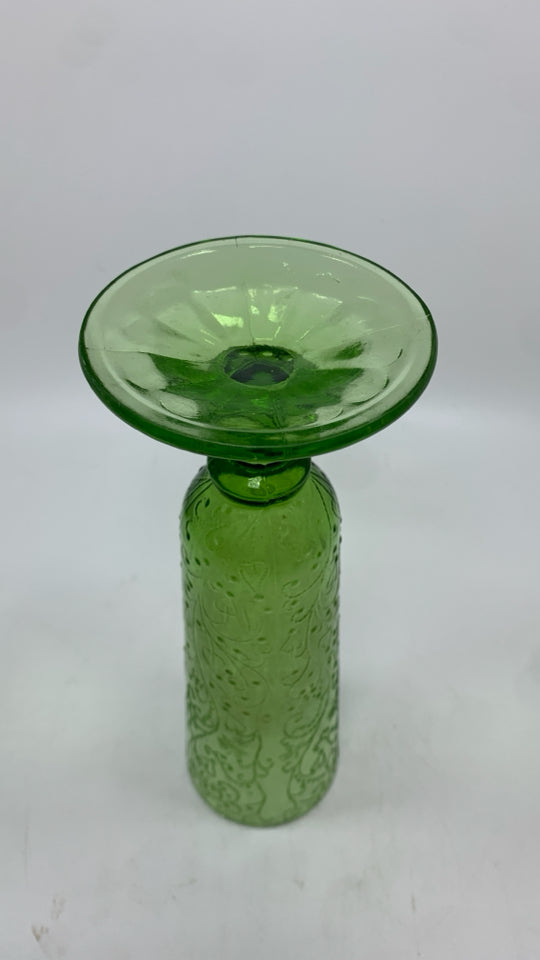 VTG GREEN GLASS VASE W/EMBOSSED FLOWERS.