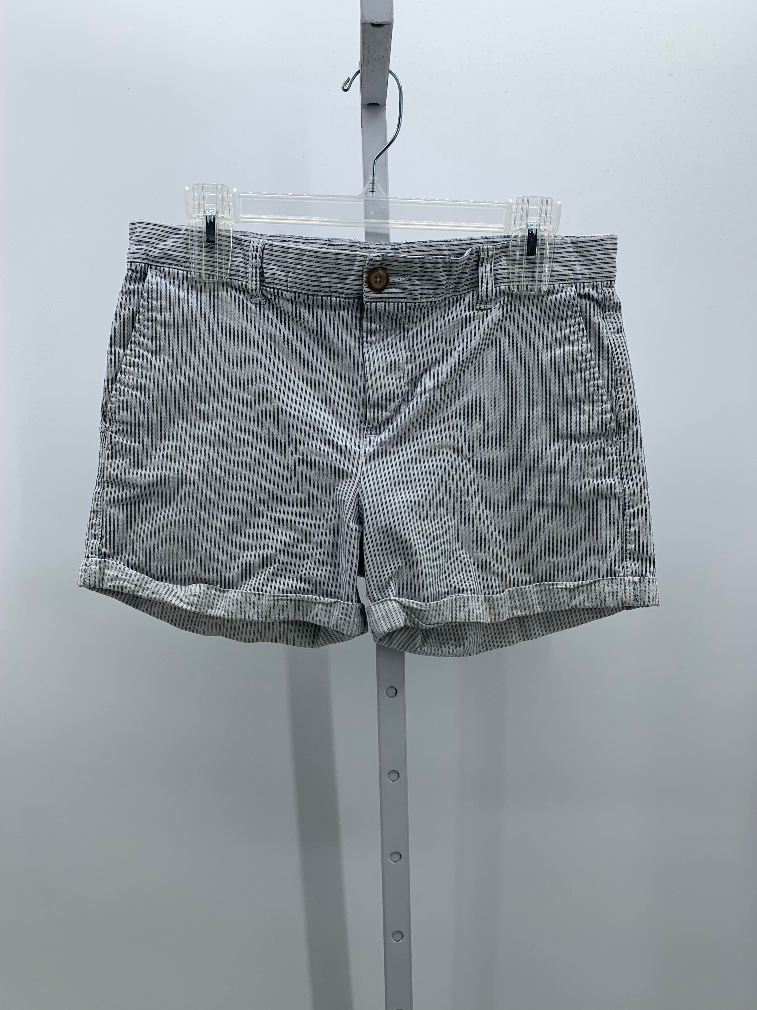 Gap Size 6 Misses Shorts