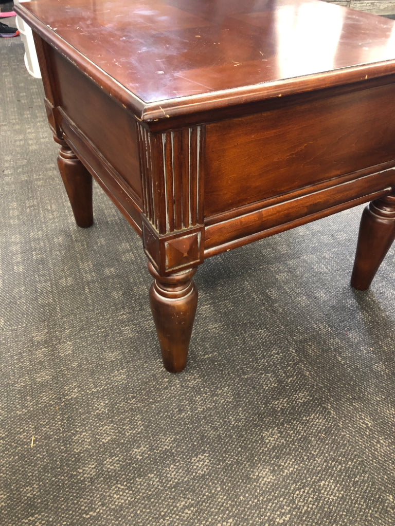DARK WOOD END TABLE.