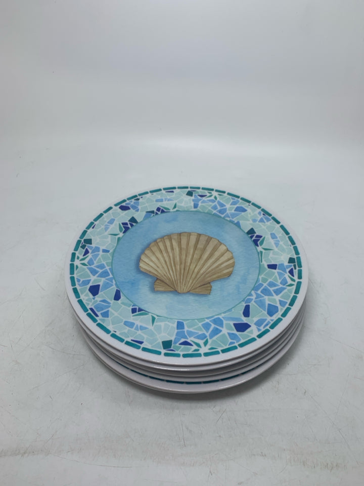 8 PLASTIC SHELL LUNCH PLATES.