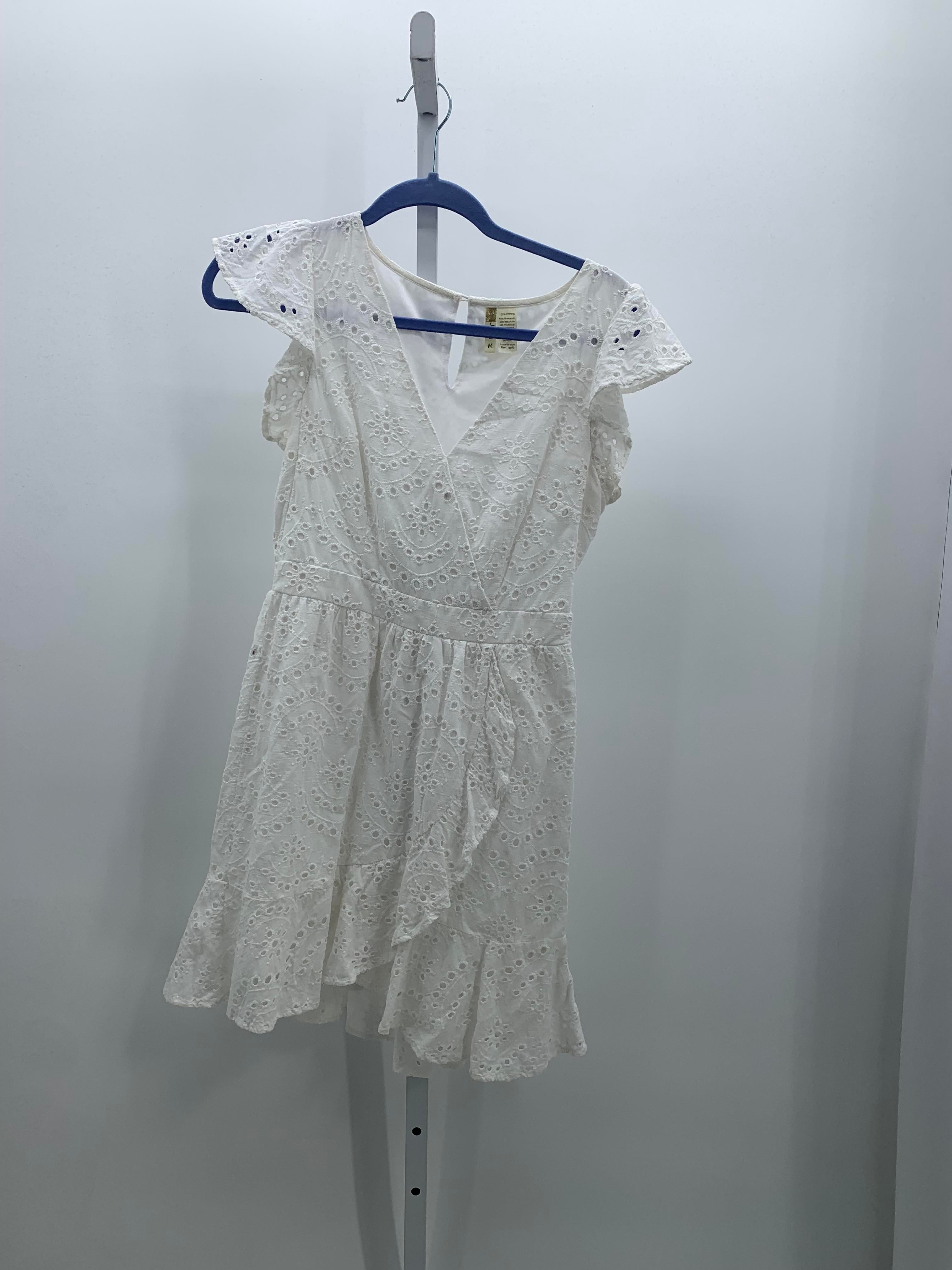 Japna Size Medium Juniors Short Sleeve Dress