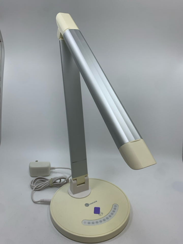 TADTRONICS ADJUSTABLE LED DESK LAMP.
