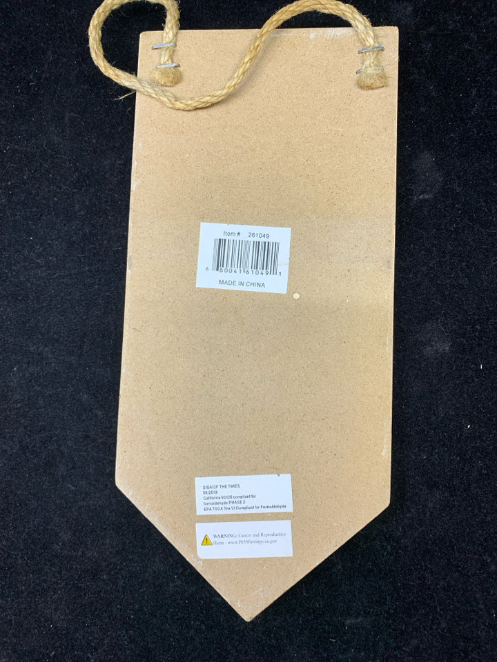 DISTRESSED WOOD "FAMILY" MAKES A HOUSE A HOME WALL HANGING.