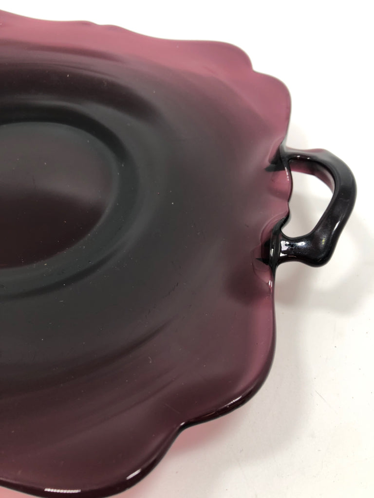 VTG PURPLE GLASS SERVING PLATTER W/HANDLES.