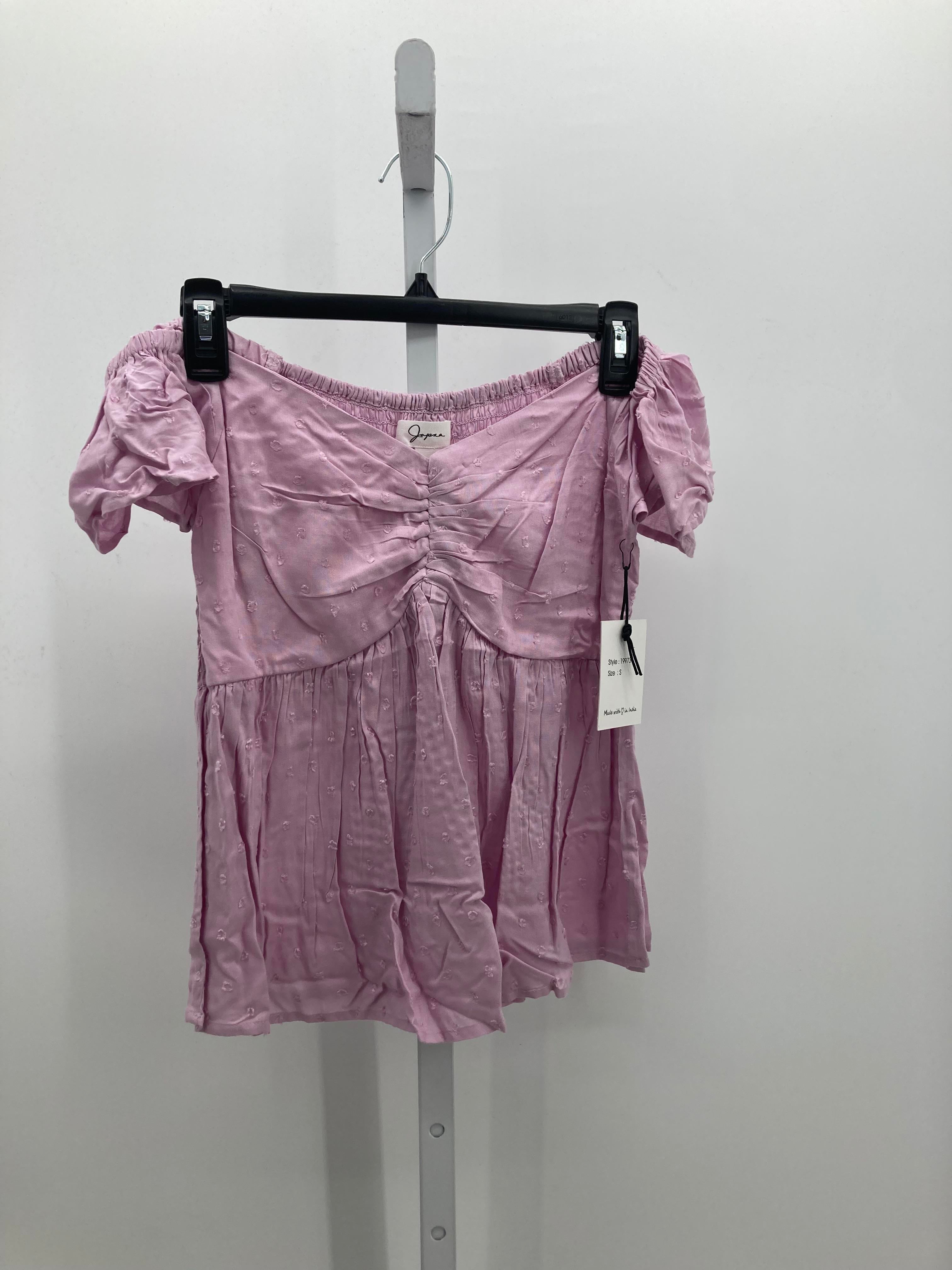 Japna Size Small Juniors Short Sleeve Shirt