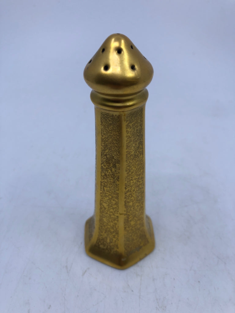 VTG SKINNY GOLD SALT AND PEPPER SHAKERS.