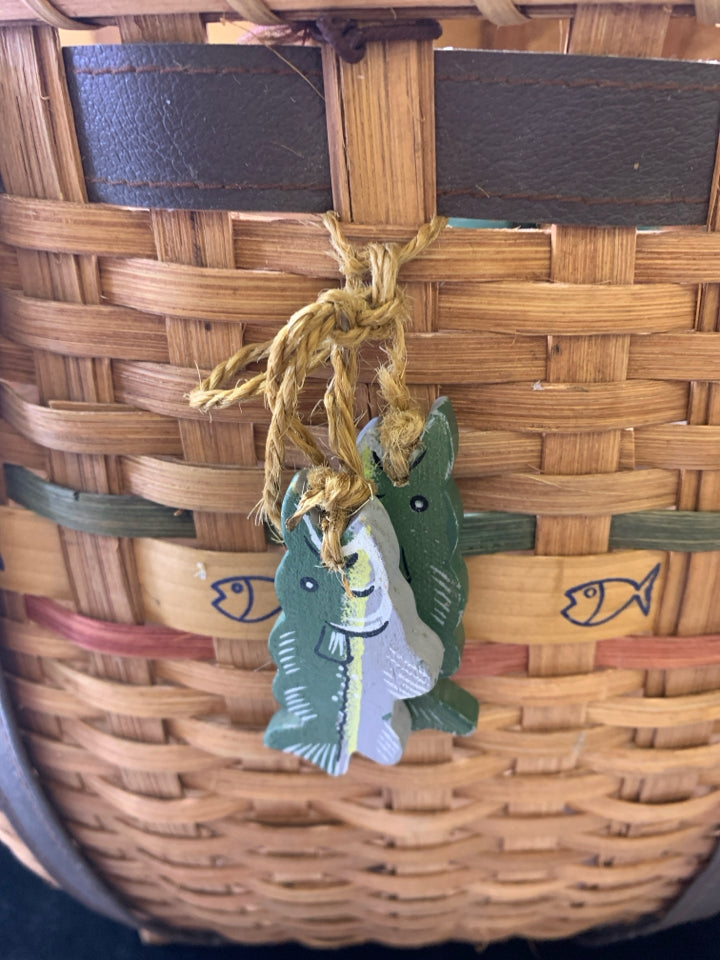 WICKER FISHING CREEL BASKET.