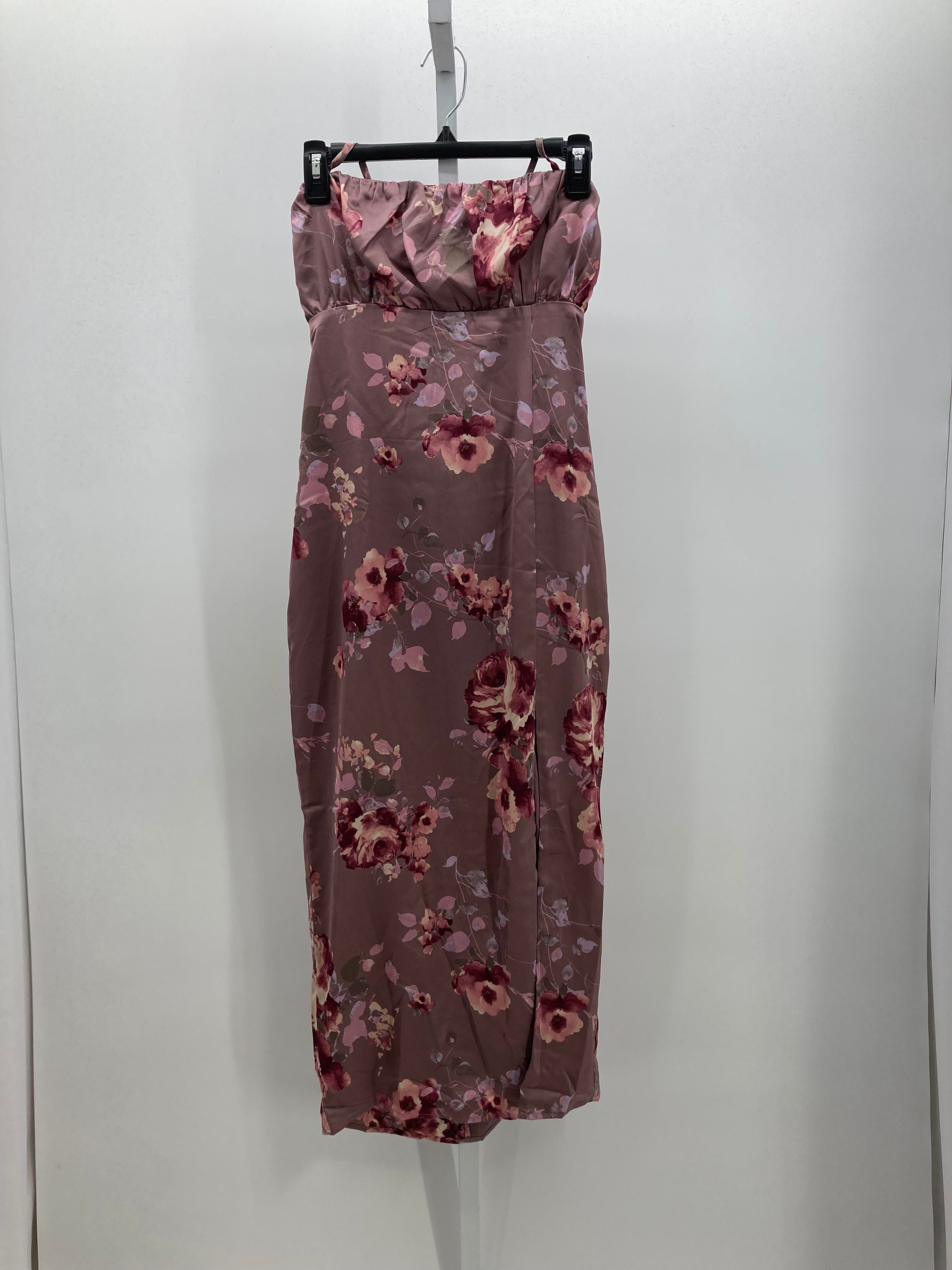Lulus Size Medium Juniors Sleeveless Dress