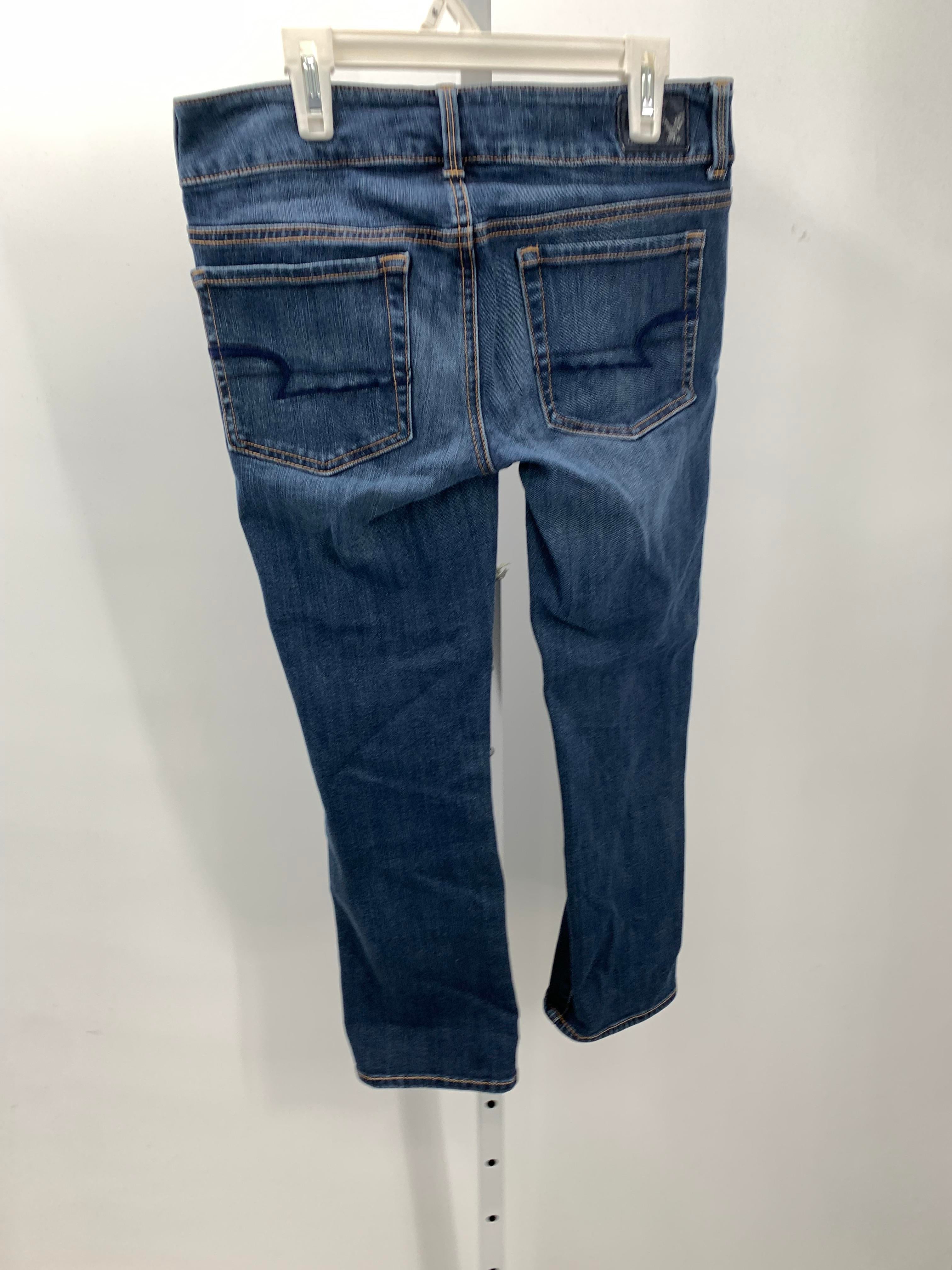 American Eagle Size 4 Short Juniors Cropped