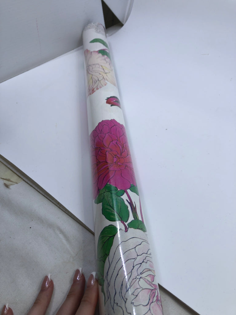 NIP FLORAL WRAPPING PAPER HALLMARK.